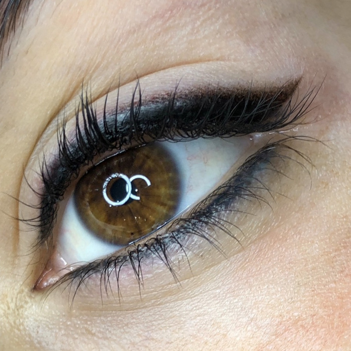 ausdrucksstarke Augen, Eyeliner mit Permanent Make-up (PMU) von amiea International Master Trainer Suzé Steyl, Ergebnis einer Wimpernkranzverdichtung mit PMU
