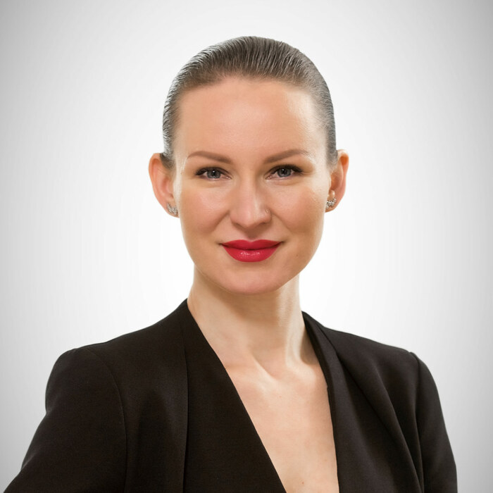 Porträtbild von Elena Nikora, amiea International Trainer 